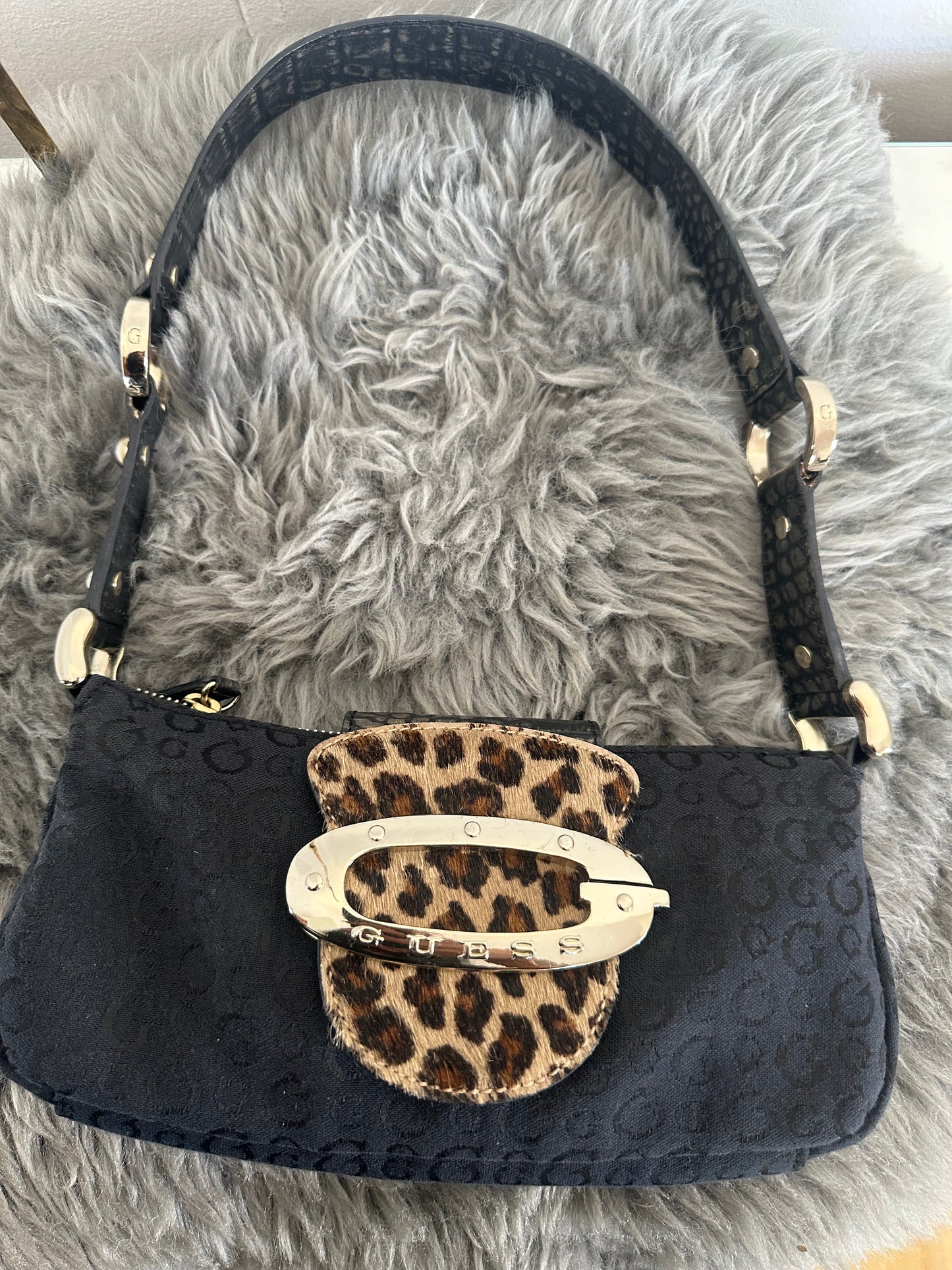 Guess vintage tasche schwarz Leopard