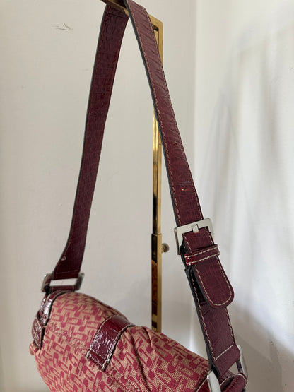 Guess Tasche Vintage Y2000 Rare Neuwertig