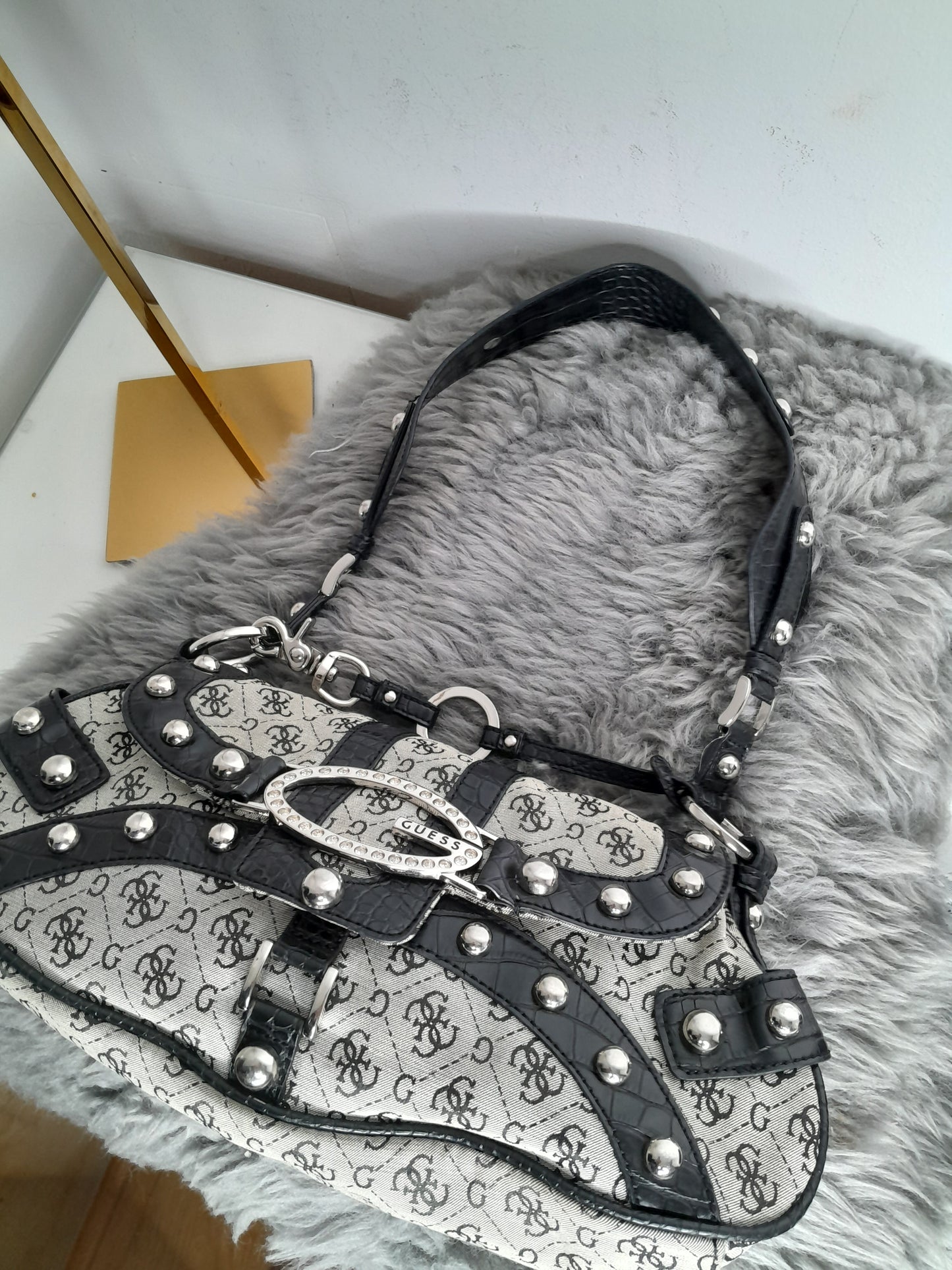 Guess vintage tasche grau schwarz